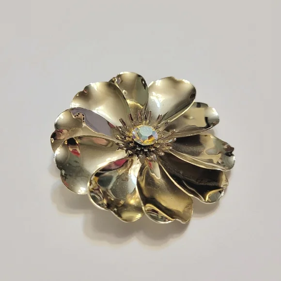 Vintage Flower Brooch - Picture 4 of 6